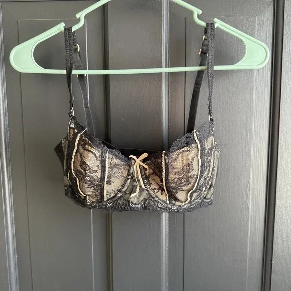 DKNY 34D Black Lace Balconette Plunge Sheer Floral Underwire Bra Lingerie - Picture 15 of 15